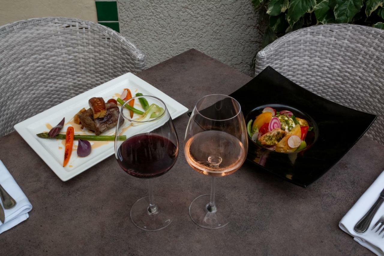 Logis Hotel Les II Mas - Perpignan Sud 卡贝斯塔尼 外观 照片